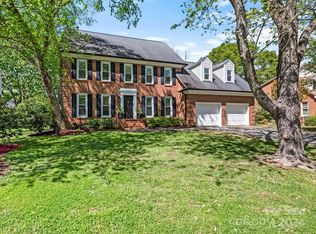 10208 Hanover Glen Rd, Charlotte, NC 28210