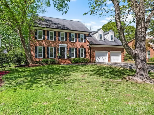 10208 Hanover Glen Rd, Charlotte, NC 28210