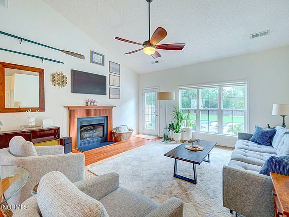 5th image of 6209 Sentry Oaks Drive