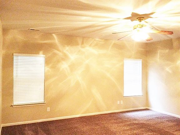 4th image of 2208 Golden Larch Ln
