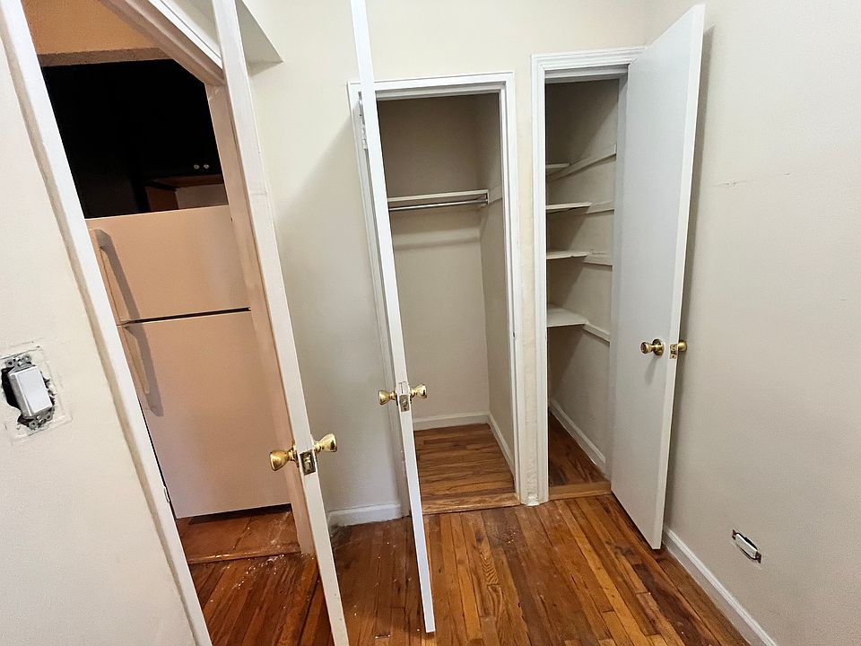 2nd image of 20-31 19th St #2G