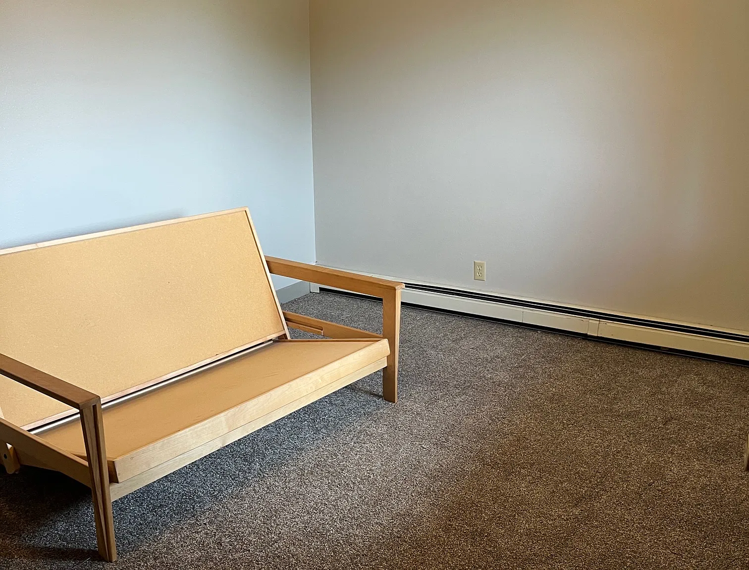3 bed, 1100 sqft, $1,125 — Photo 3