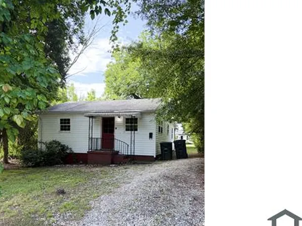 2110 Tuscaloosa St, Greensboro, NC 27401