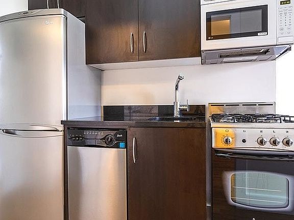 3rd image of 384 Broome St #11A