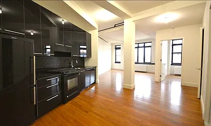 Rented by Loom Group