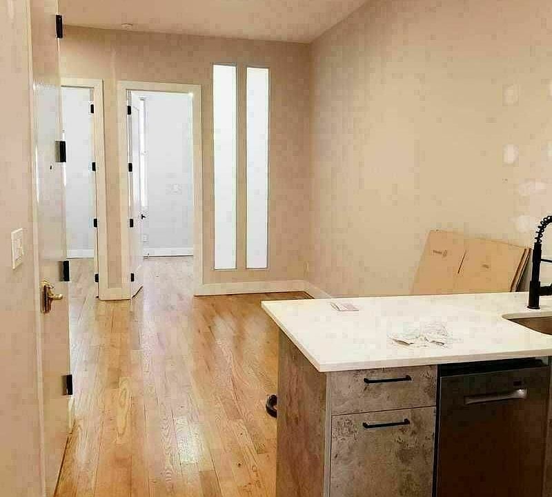 1st image of 249 Montrose Ave #1C