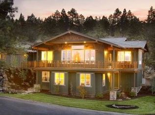 3241 NW Fairway Heights Dr, Bend, OR 97703