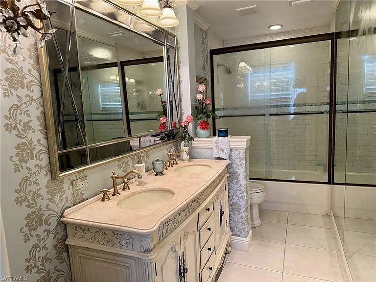 1666 Osprey Ave #203 — Photo 8