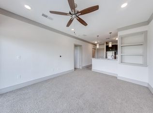 925 SW 4th Ave APT 202, Gainesville, FL 32601