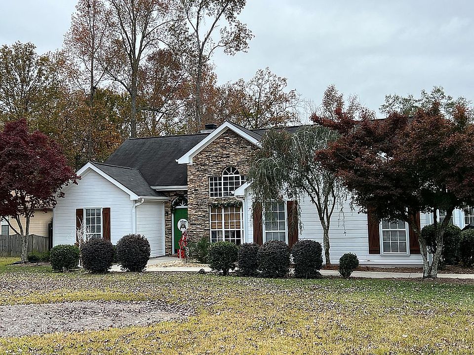1st image of 113 Autumn Woods Dr