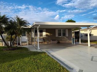 3010 Rainbow Rd, Tavares, FL 32778