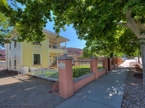 24 W 200 N, Moab, UT 84532