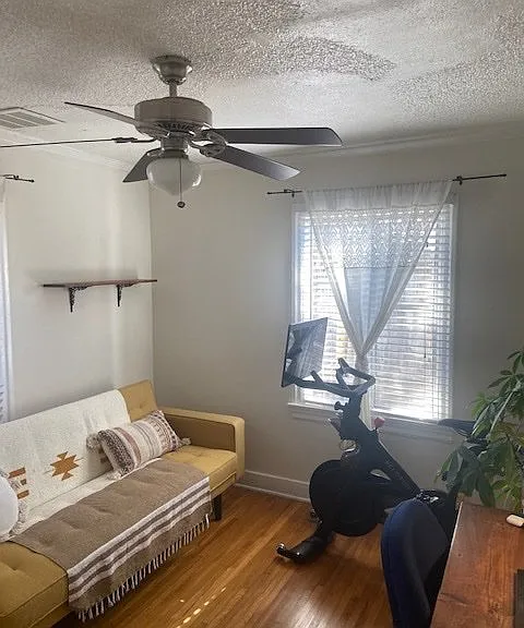 7518 Willoughby Ave — Photo 15