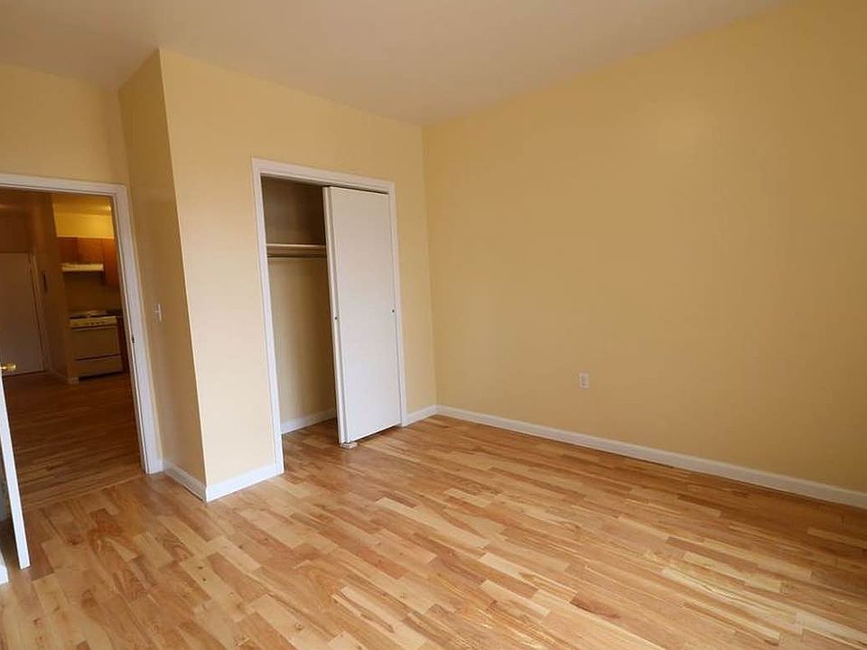 2nd image of 3609 Broadway APT 4B