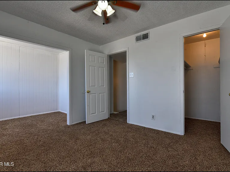 10605 Kinross Ave #B — Photo 13