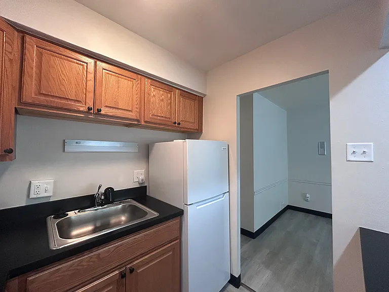 4020 Lindell Blvd #308 — Photo 13