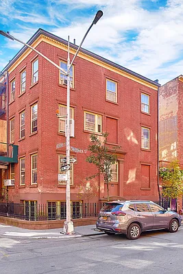 Rented by Streetwise NYC LLC | media 35