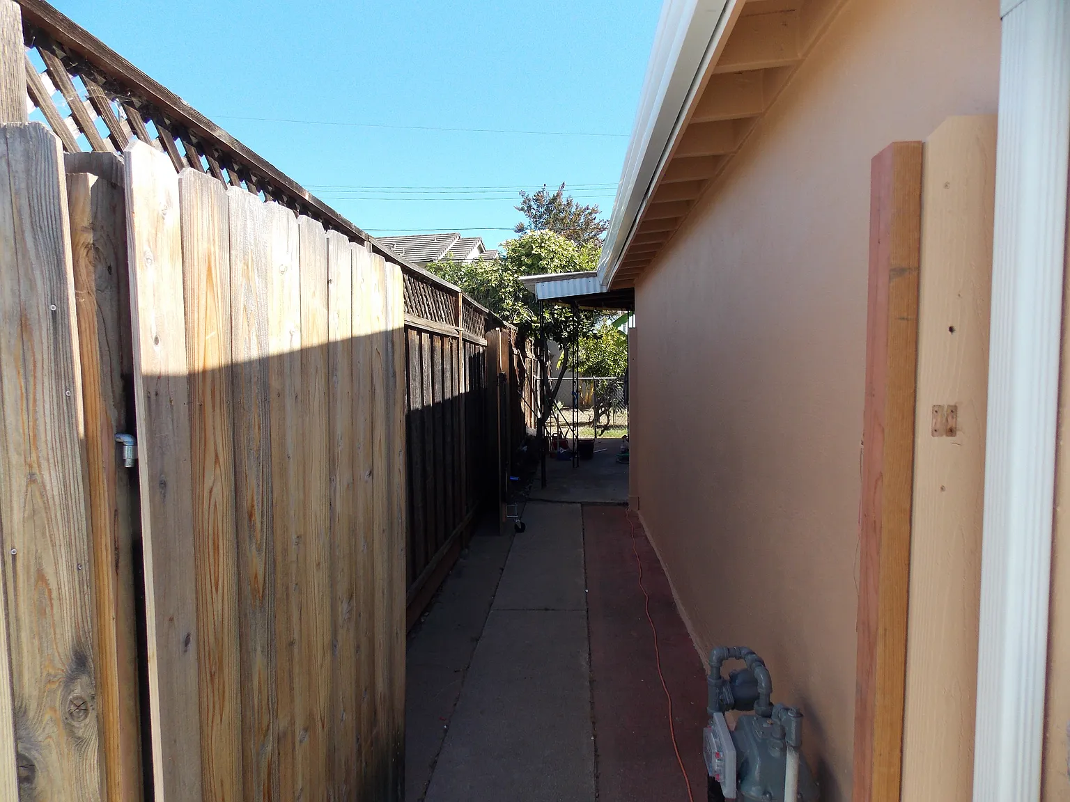 3 bed, 985 sqft, $4,300 — Photo 4
