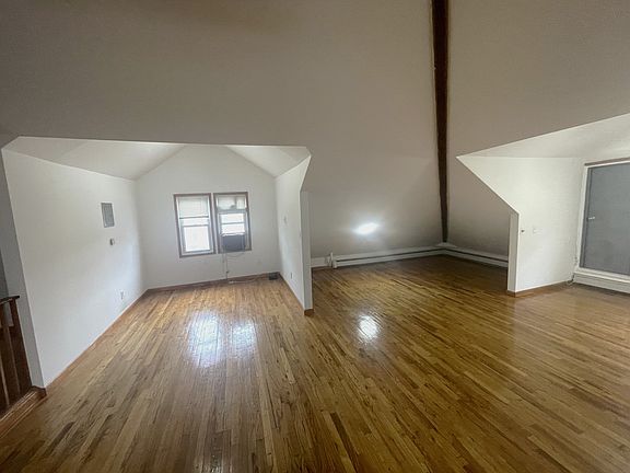 3rd image of 3242 Cambridge Ave Fl 2