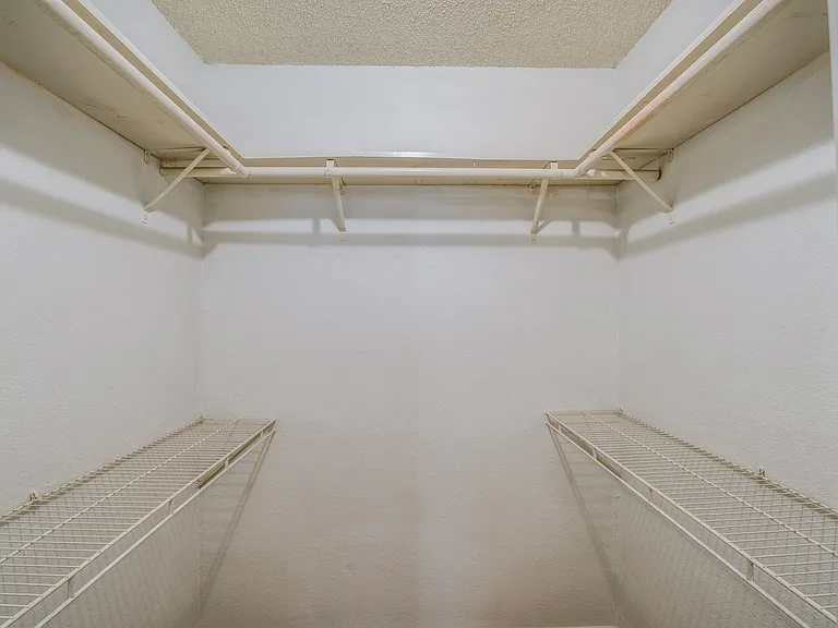 5302 Kenosha Ave — Photo 15