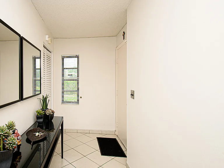8334 Cypress Ln #1A — Photo 27