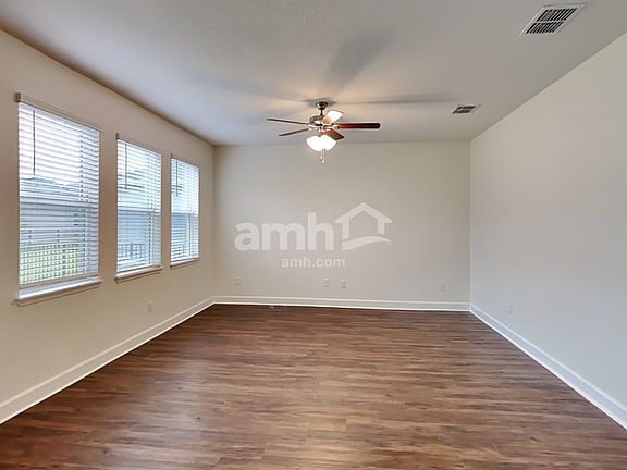 5th image of 33978 Thyme Dr