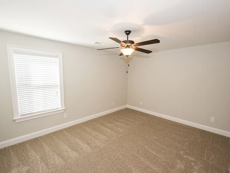 2304 Snowshill Ln — Photo 15