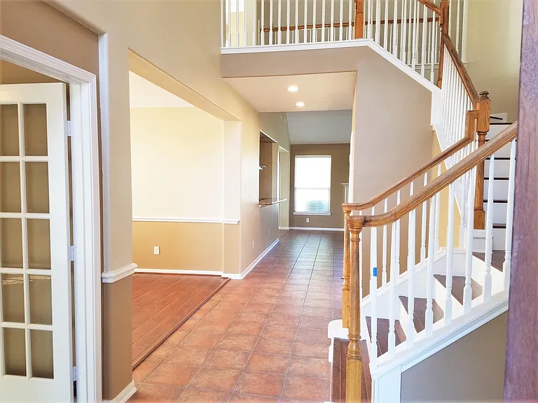 2103 Blue Water Bay Dr — Photo 6
