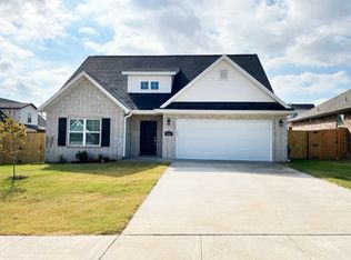 5805 SW Teppee Ave, Bentonville, AR 72713