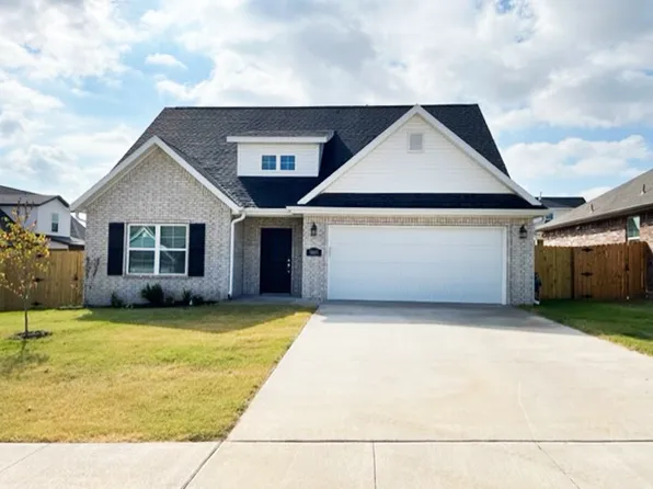 5805 SW Teppee Ave, Bentonville, AR 72713