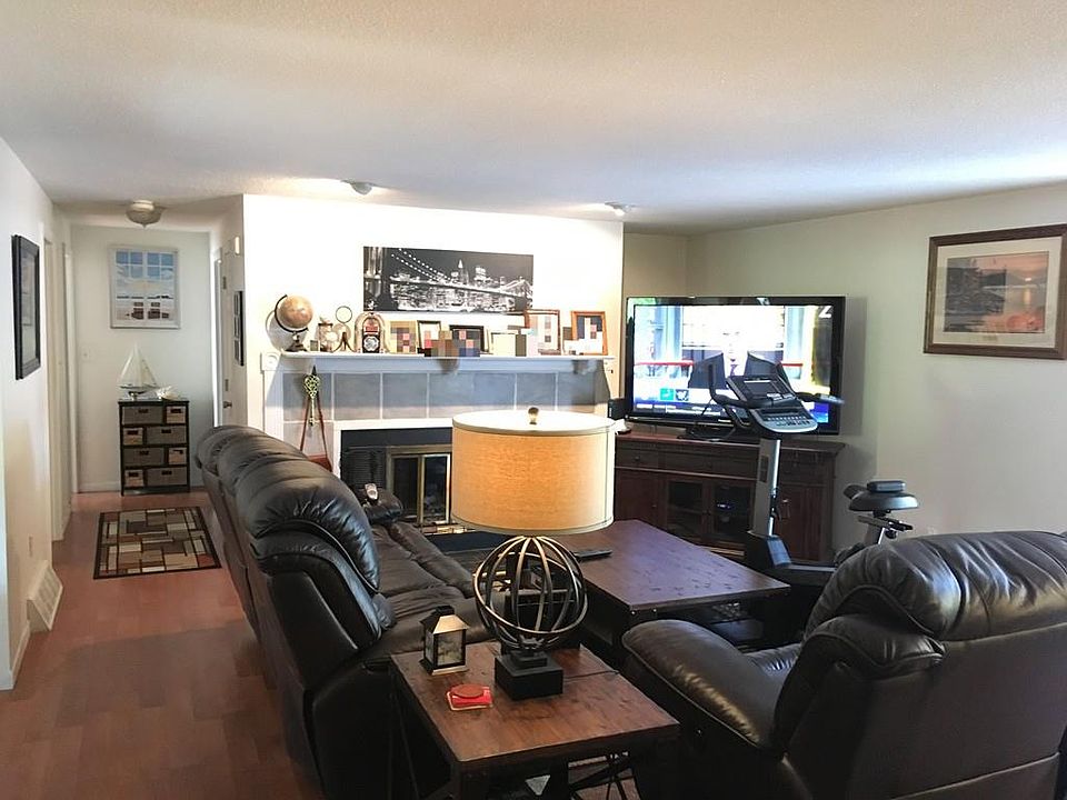 1st image of 6 Ternbury Sq Unit F4
