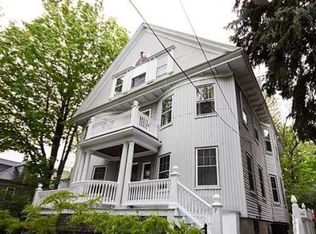 7 Chestnut Sq #2, Jamaica Plain, MA 02130