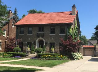 3470 N Shepard Ave, Milwaukee, WI 53211