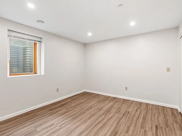 3514 Grand Ave S #201 — Photo 5