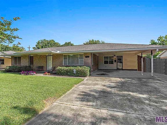 2nd image of 8221 N Parkland Dr