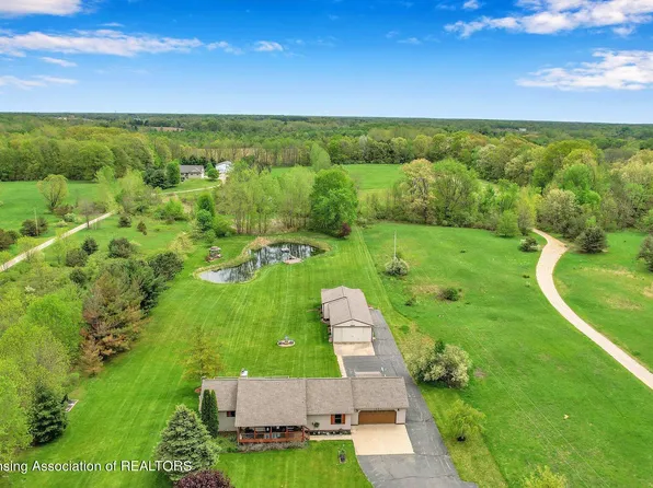 1660 Waverly Rd, Holt, MI 48842