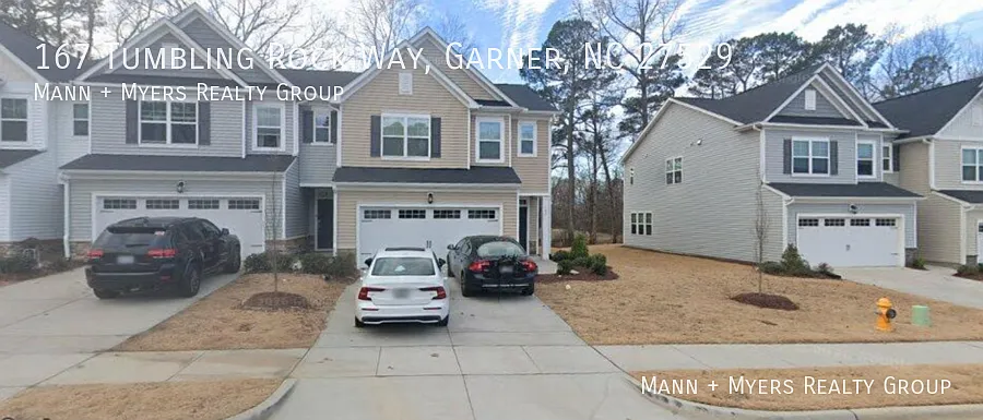 Furnished Townhome available 9/3! — Photo 1