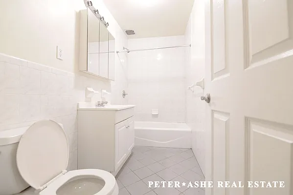 Rented by Peter Ashe | media 8