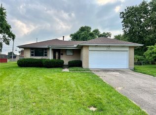 3334 Carlin Dr, Dayton, OH 45449