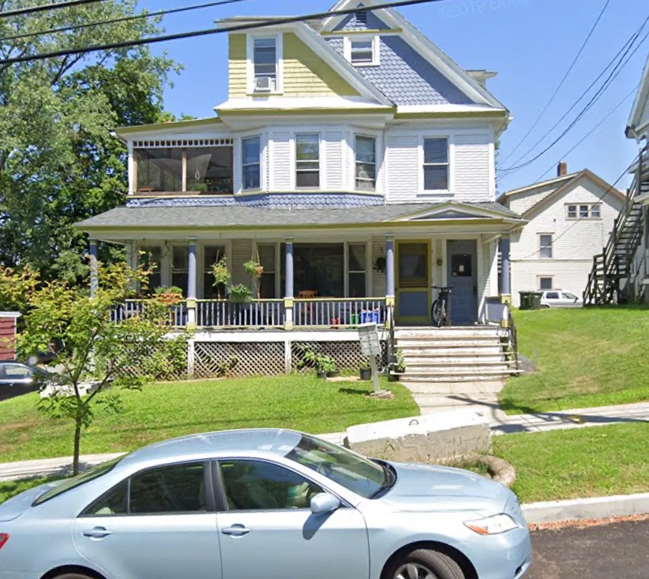 200 Maple St — Photo 1