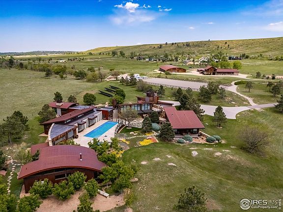 3rd image of 1355 S Cherryvale Rd