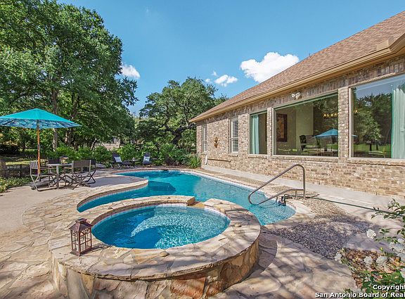 2nd image of 8639 Fairway Green Dr