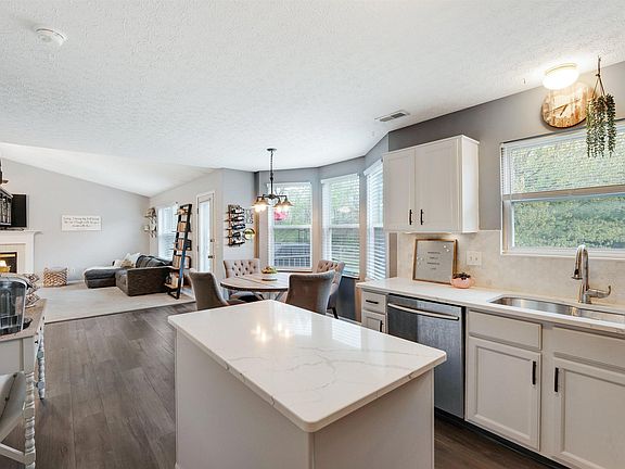 5th image of 8264 Old Ivory Way