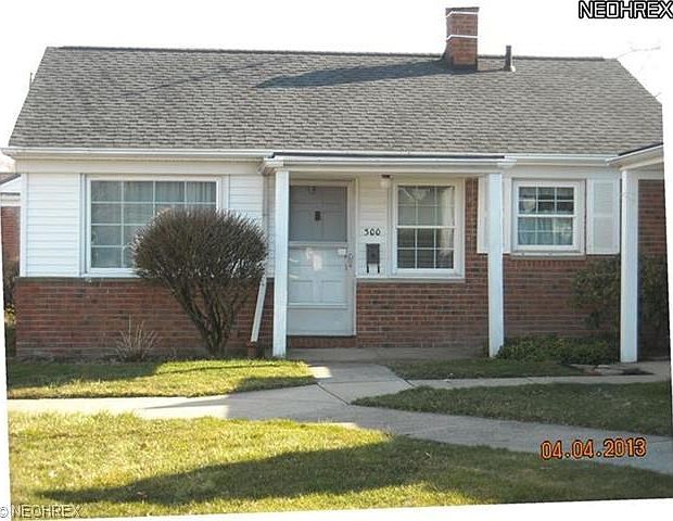 1st image of 300 Buckner Dr #208