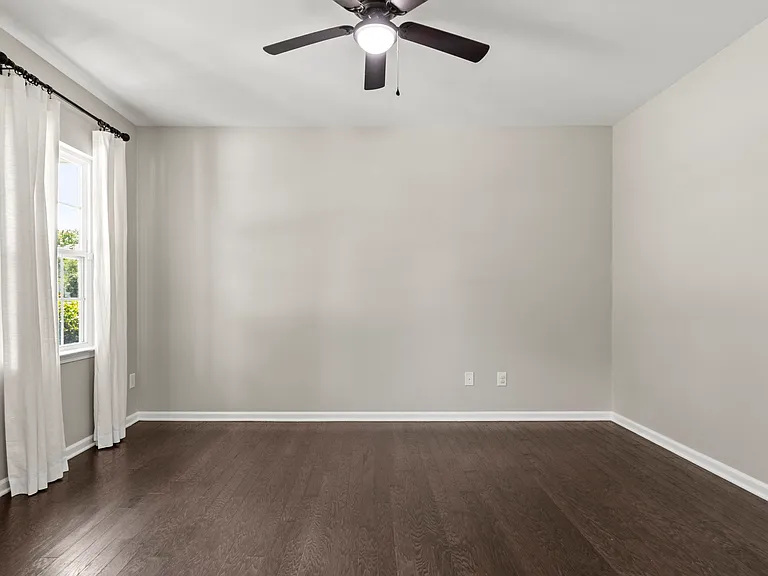 5009 Glenellen Way — Photo 5