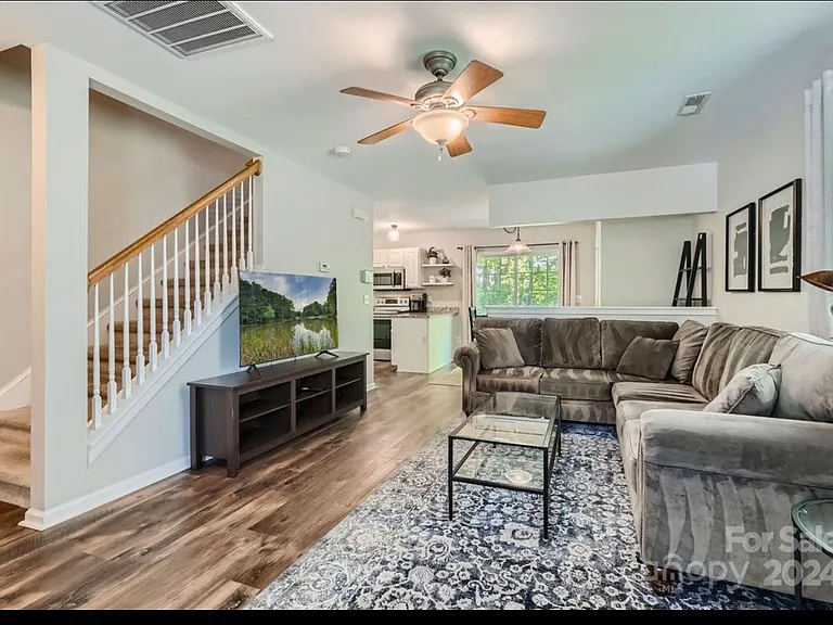 5424 River Falls Dr — Photo 4