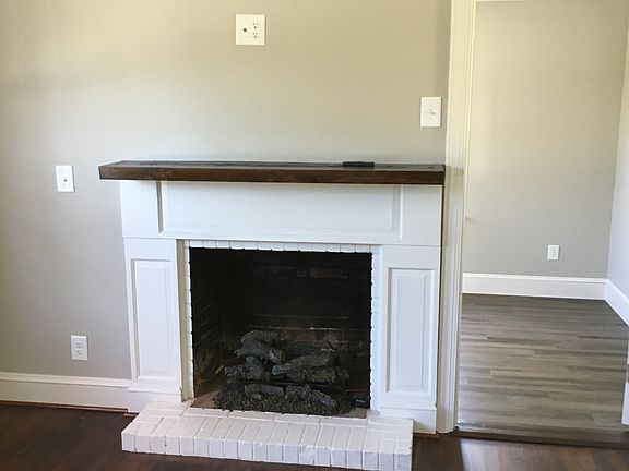 4th image of 224 N East End Ave