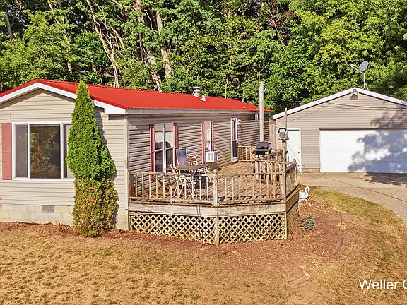 3rd image of 13370 Clausen Rd