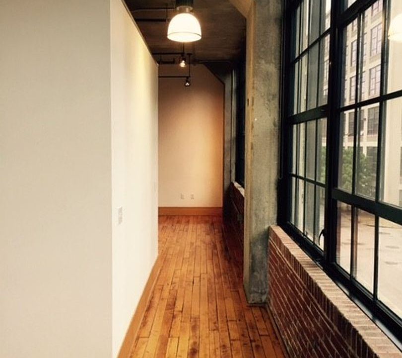 1st image of 2034 Lucas Ave APT 201