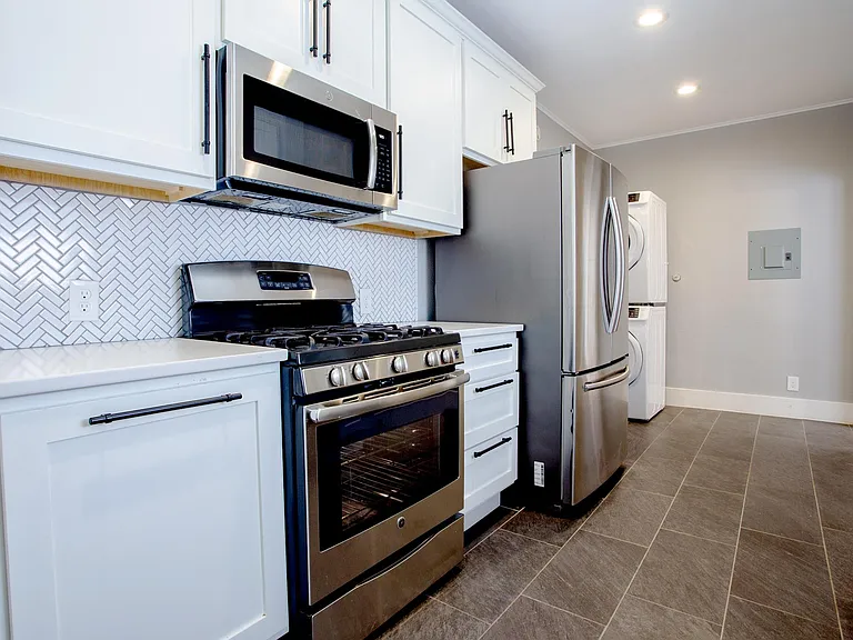 121 E Norwood Ct #1 — Photo 3